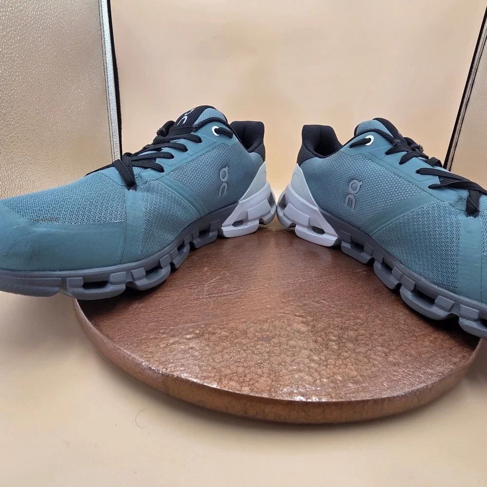 On Running cloudflyer waterproof